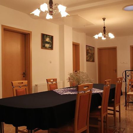 Pacsirta Vendeghaz Hotel Egerszalók Exterior foto