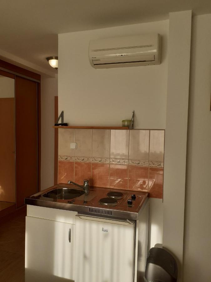 Pacsirta Vendeghaz Hotel Egerszalók Exterior foto
